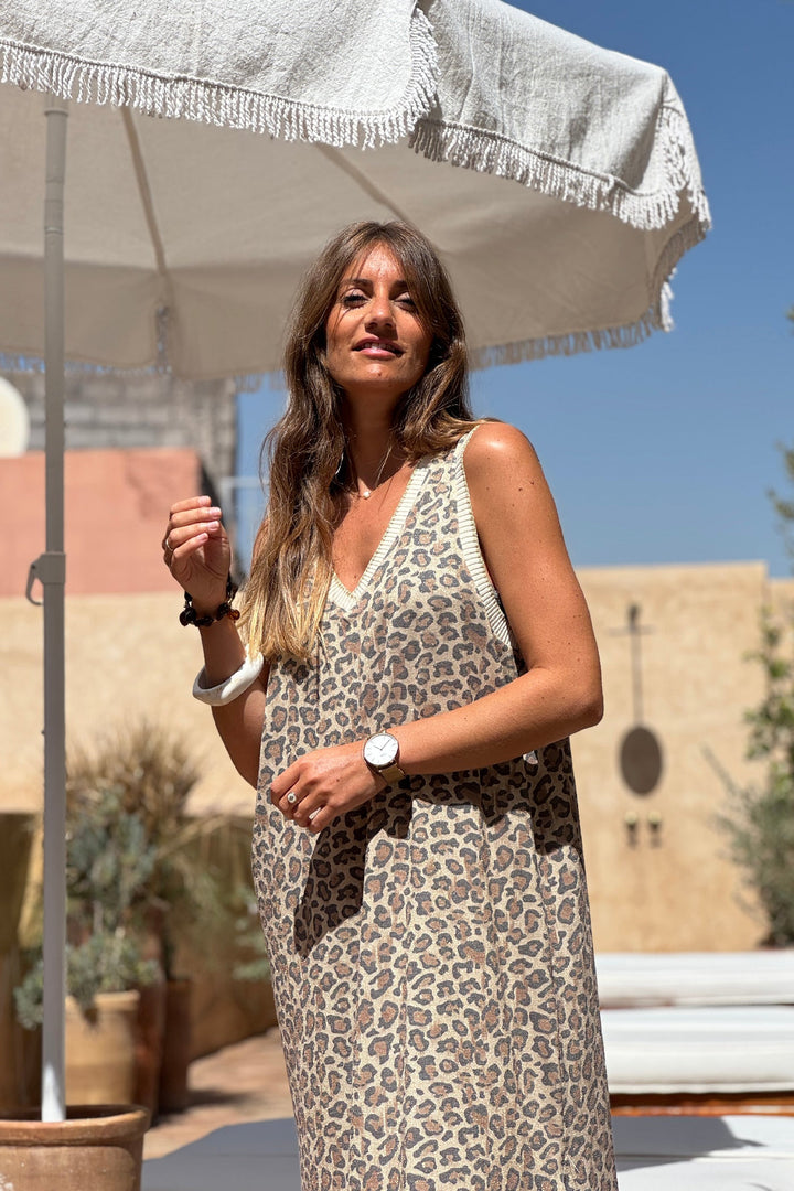 Robe longue à bretelles imprimé léopard brillant lurex